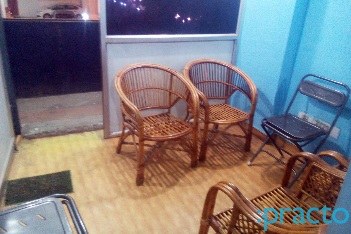 Waiting Area at J.Balasubramanian Clinic Chetpet Chennai