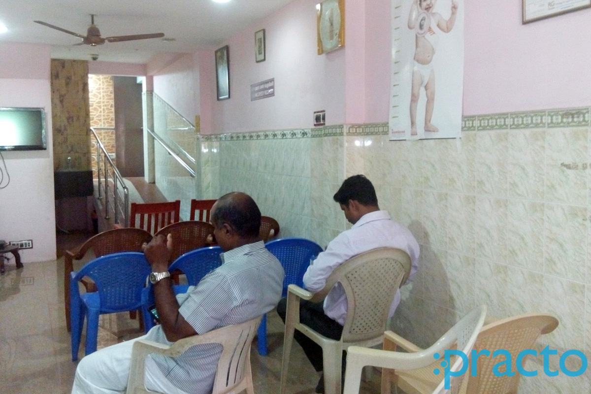 Waiting Area at Dr.M.Geetha's Clinic Arumbakkam Chennai