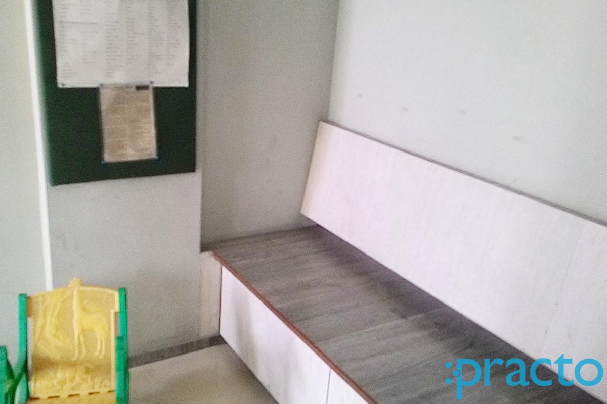 Waiting Area at Arogyam Homoeopathy & Biochemic Clinic Trimurti Nagar Nagpur
