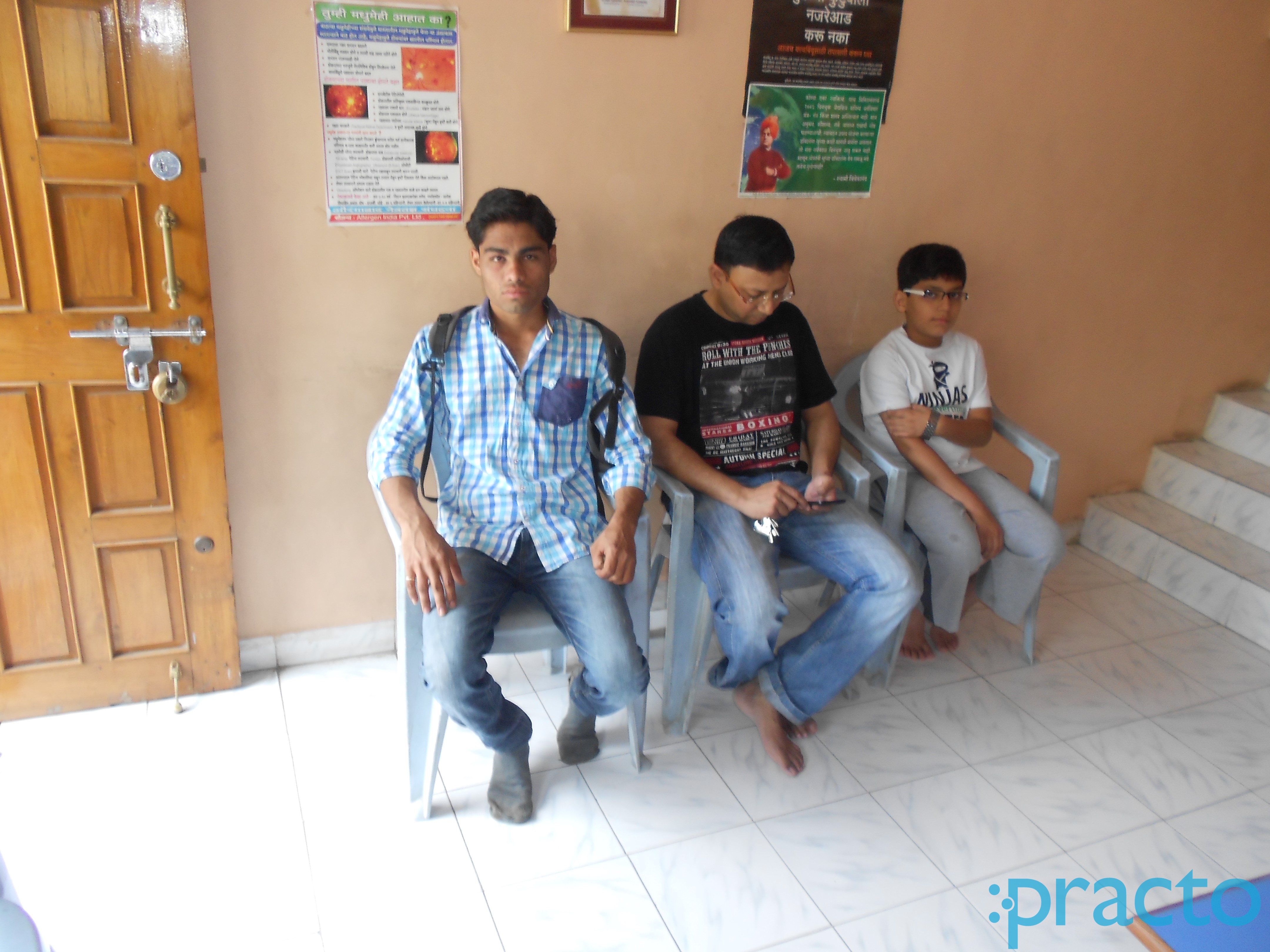 Waiting Area at Saurabh Eye Care Centre Osmanpura Aurangabad