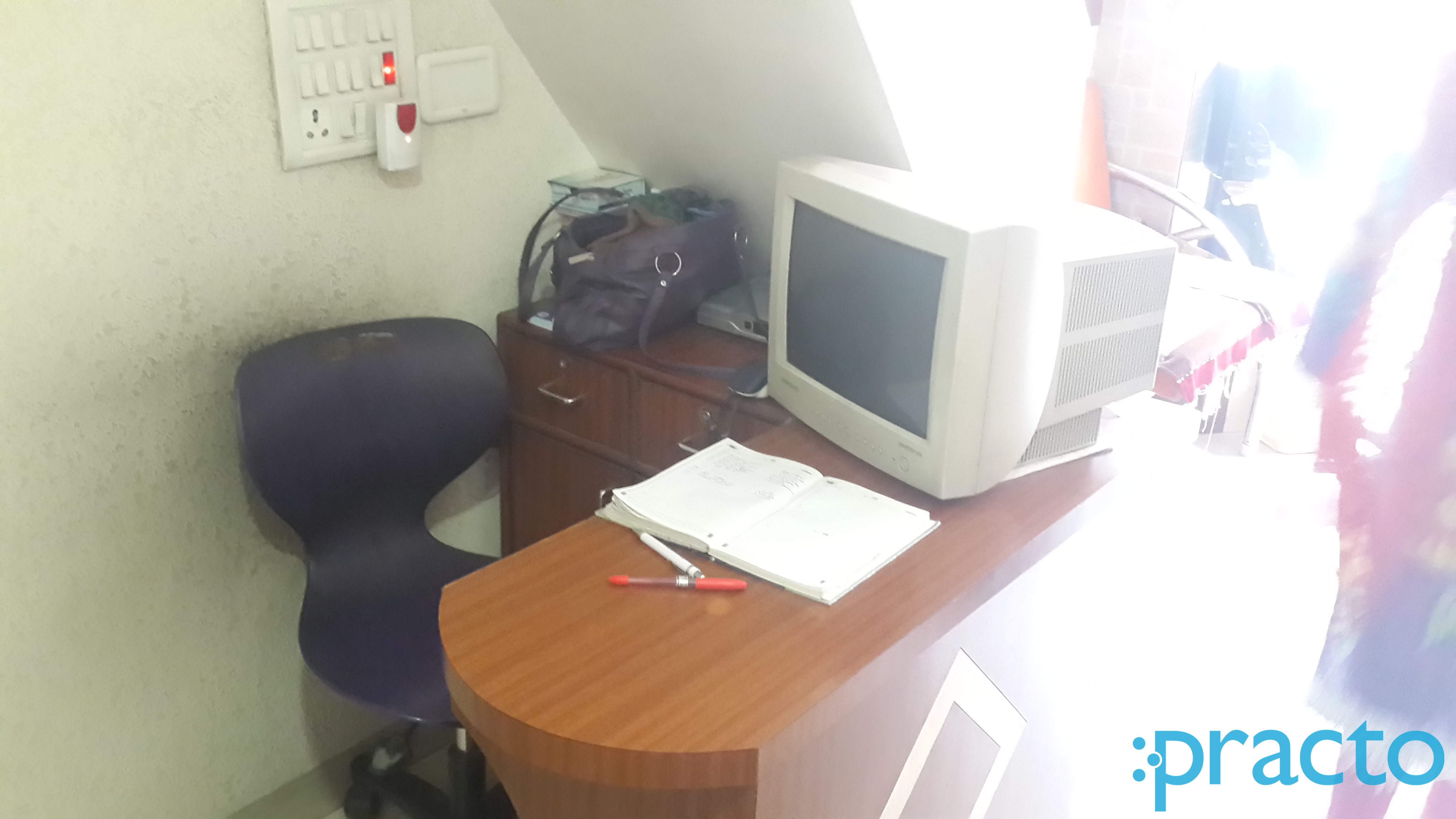 Reception at Dr. Anil Mahajan Clinic Sapna Sangeeta Indore