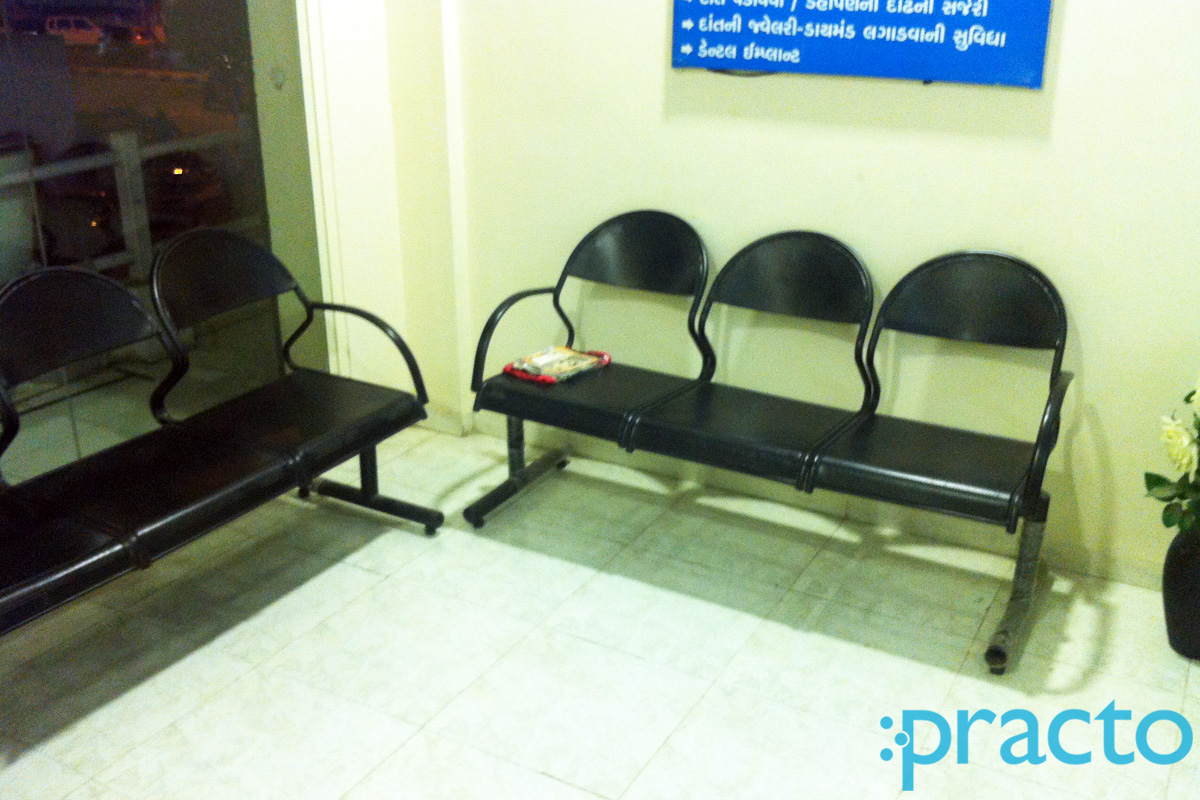 Waiting Area at Dr Dhruva's Dental Clinic Gotri Vadodara