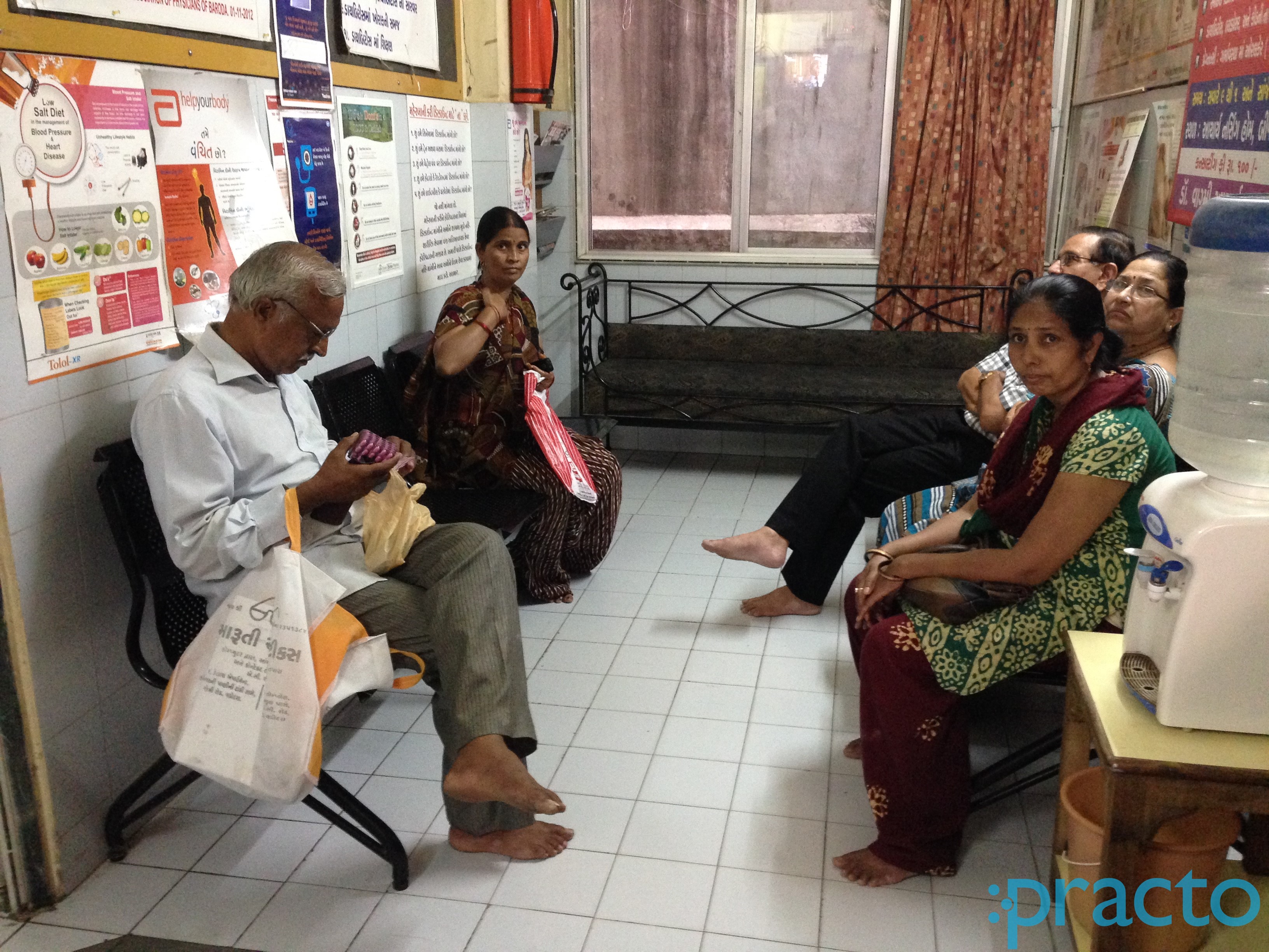 Waiting Area at Acharya Dental Clinic Subhanpura Vadodara