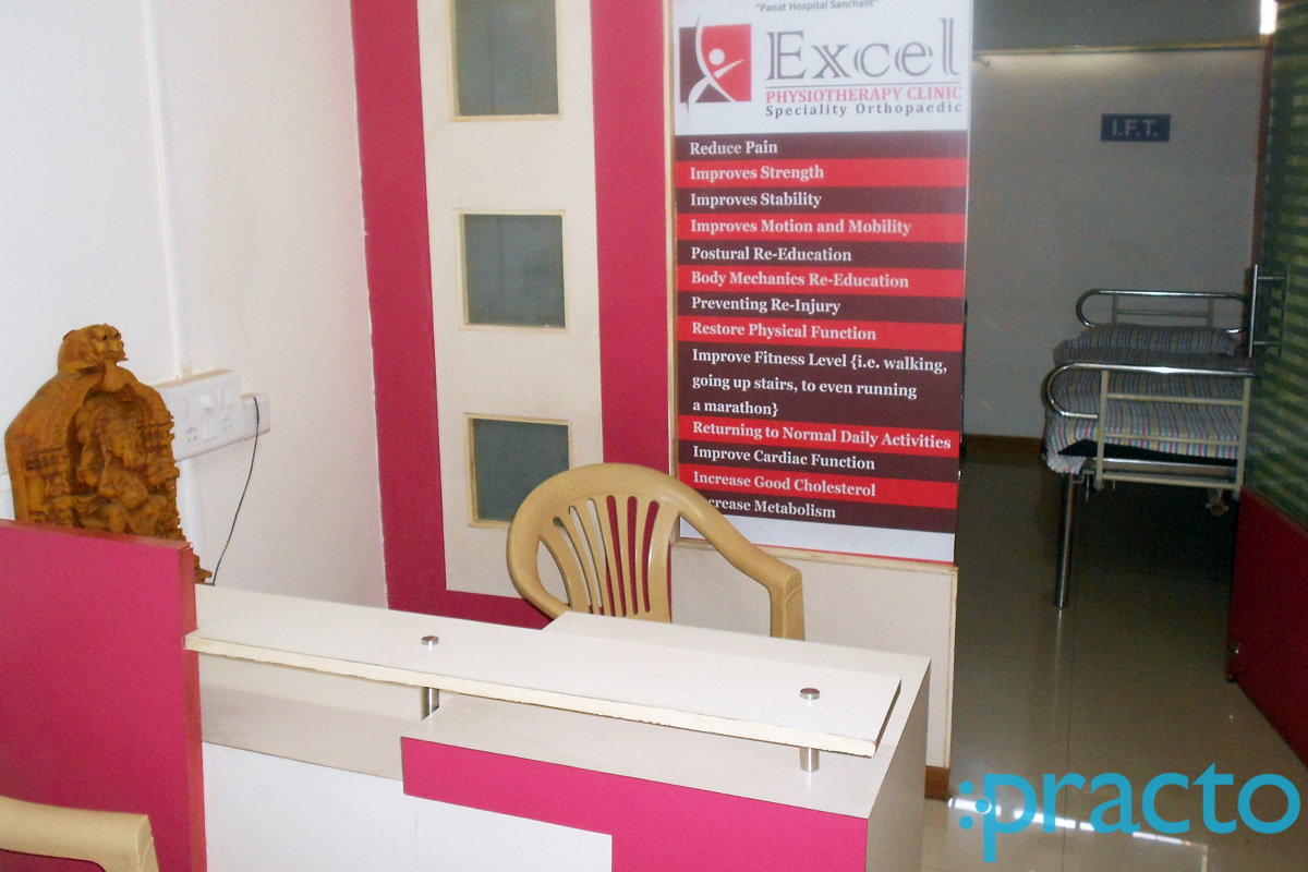 Reception at Excel Physiotherapy Clinic Osmanpura Aurangabad