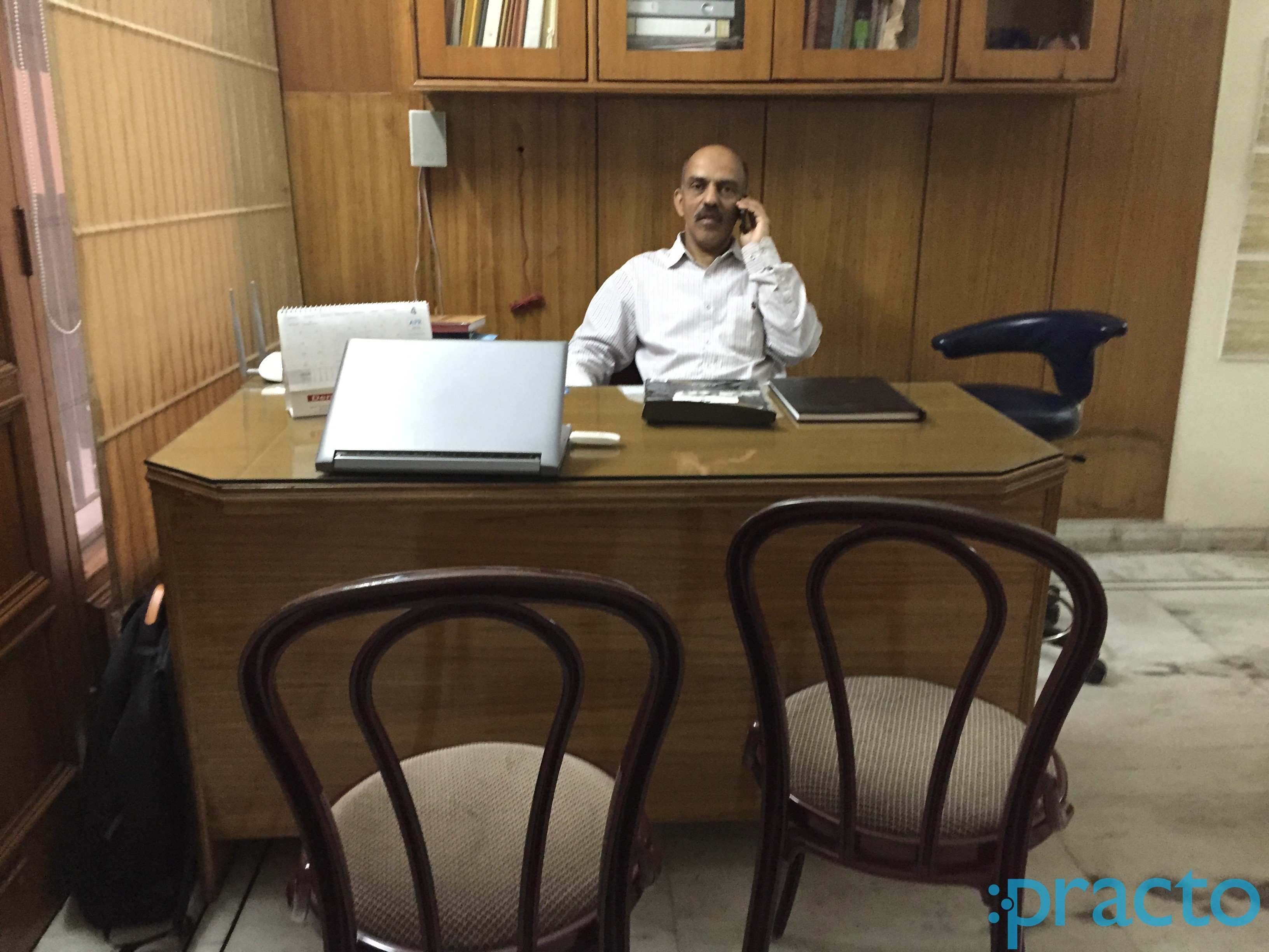 OPD/Ward at Dr. Puri's Dental Clinic and Smile Design Centre Sector 35 Chandigarh