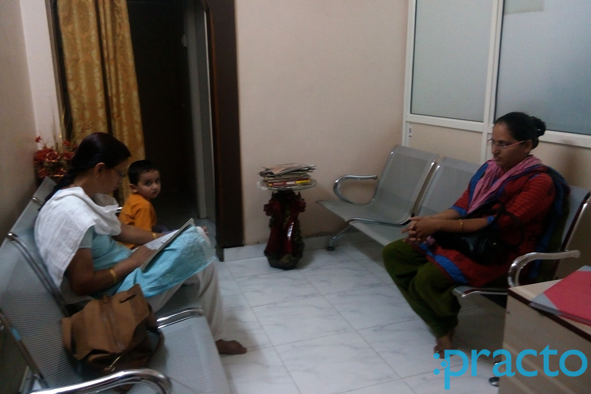 Dr. Smita Sakolkar Clinic Shivajinagar Pune