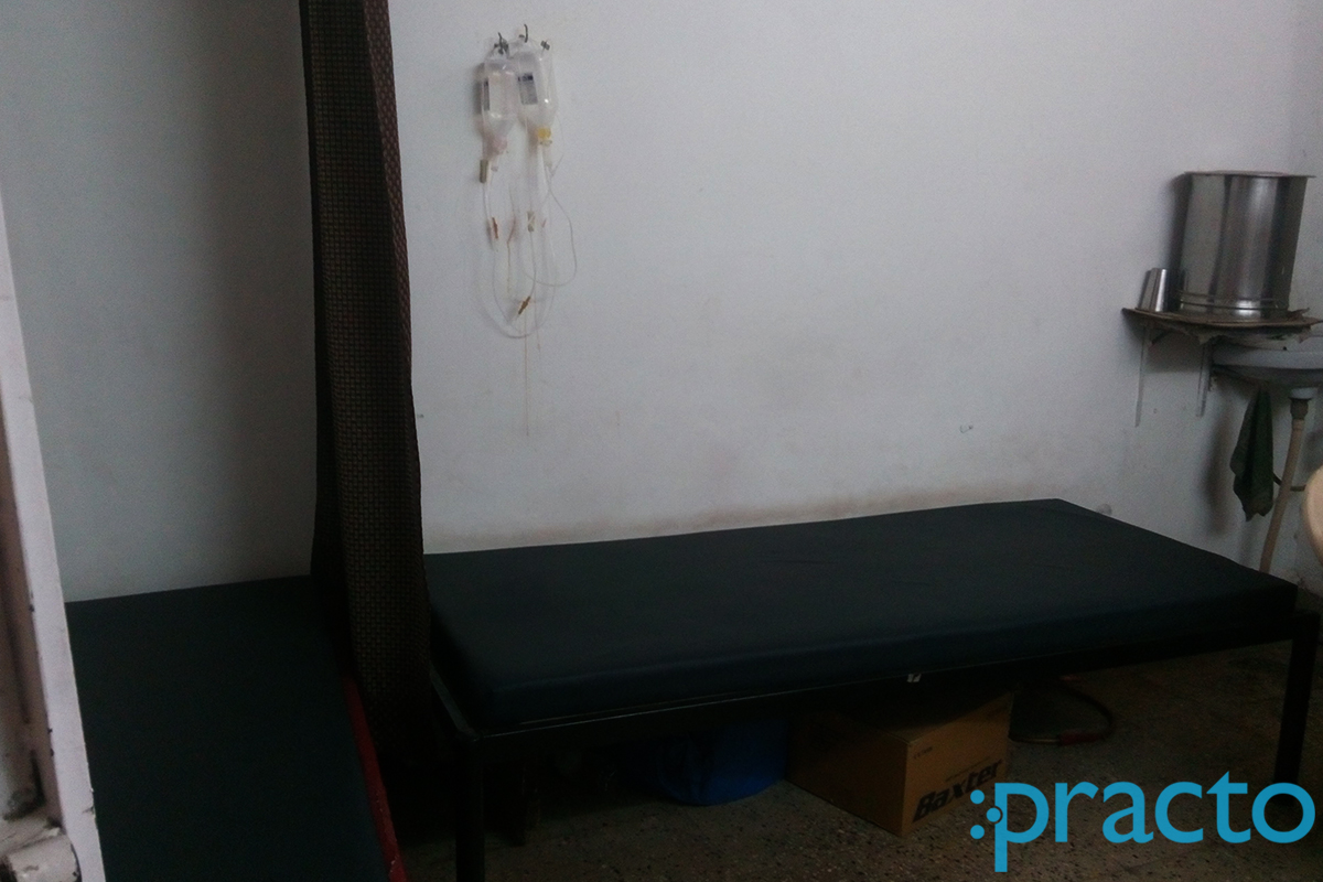 Waiting Area at Shifa Clinic Gokhale Nagar Pune