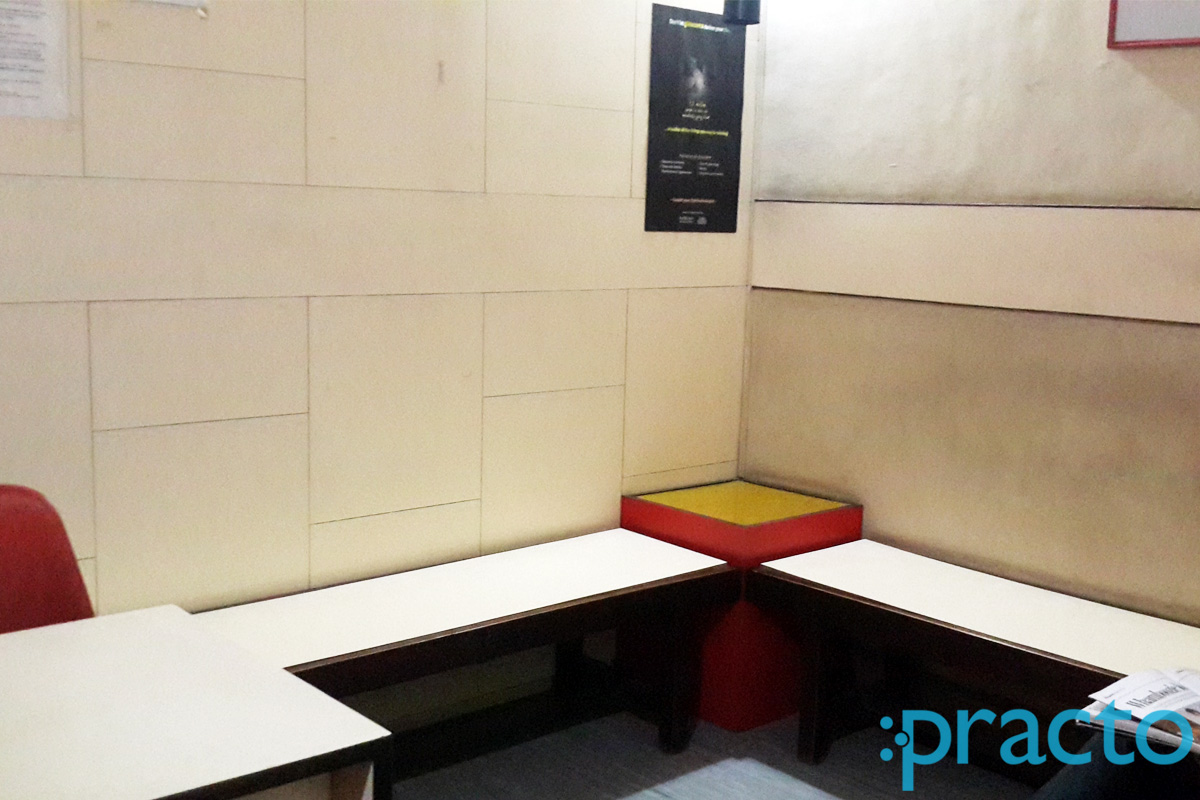 Waiting Area at Dr Nitin Eye Clinic H P T College Nashik