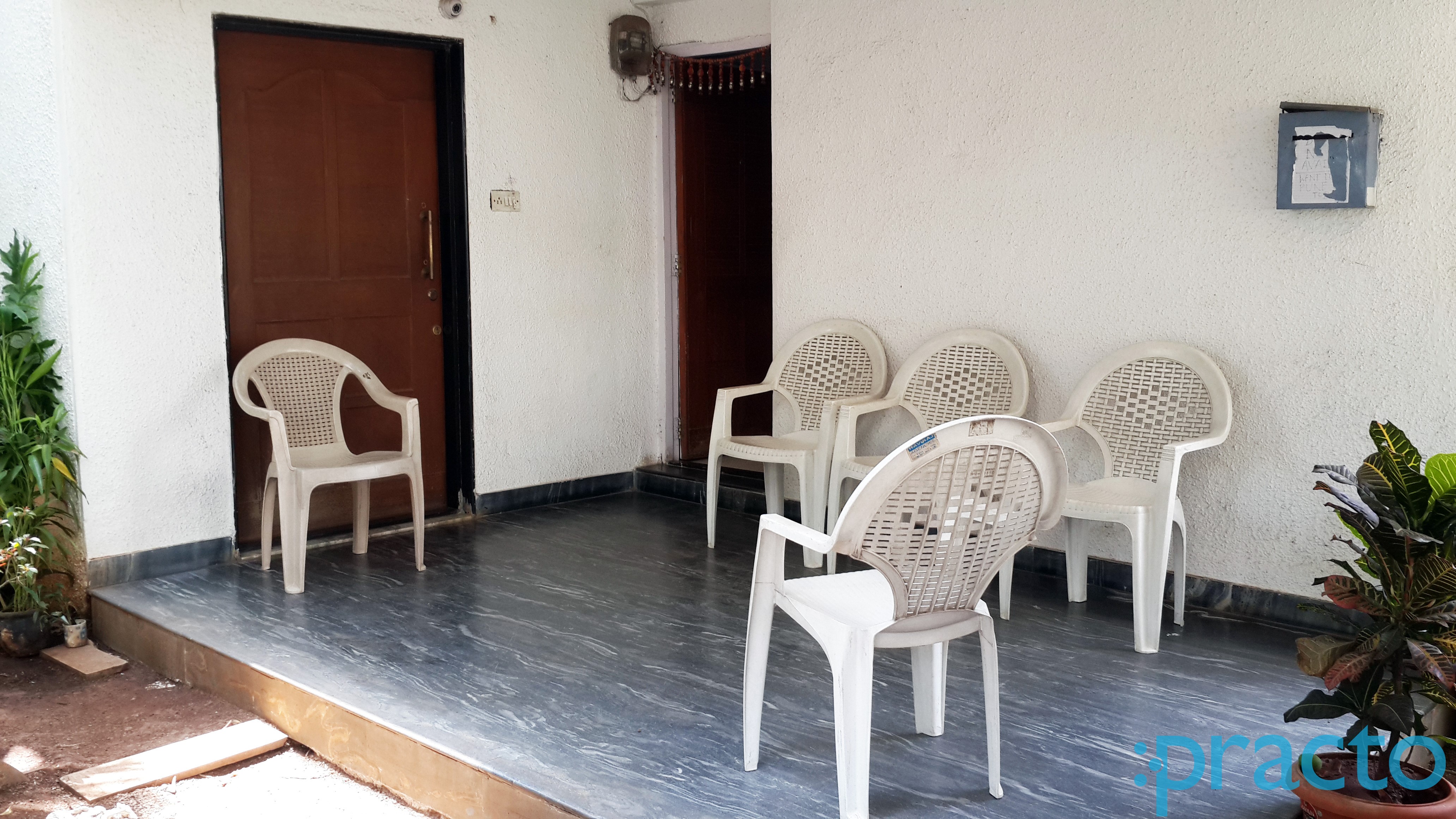 Waiting Area at Dr Jayant Sohoni H P T College Nashik