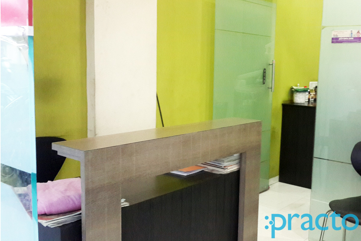 Reception at Manasmit Dental Gum Care Clinic Mahatma Nagar Nashik