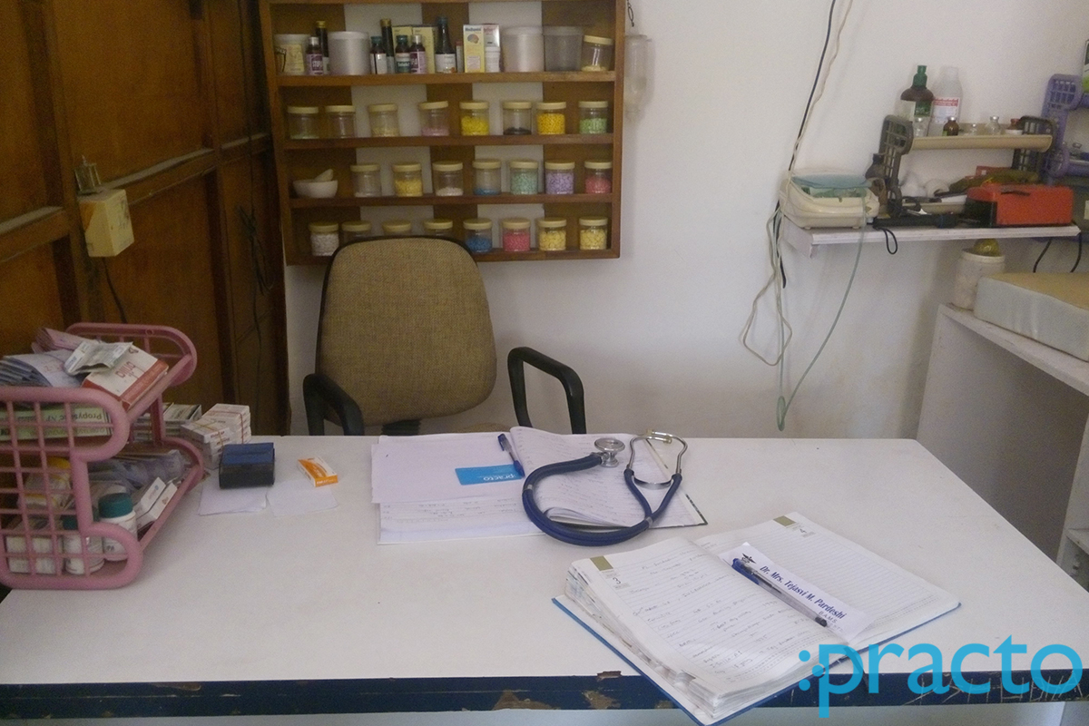 OPD/Ward at Dr. T M Pardeshi Clinic Gokhale Nagar Pune
