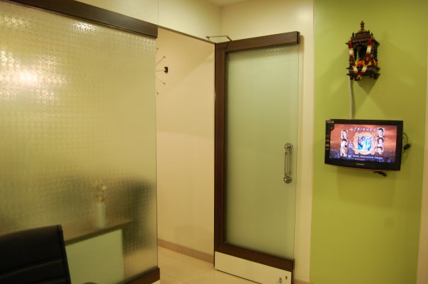 Waiting Area at Dr. Thareja's 32 Perfect Dental Care Kalyani Nagar Pune