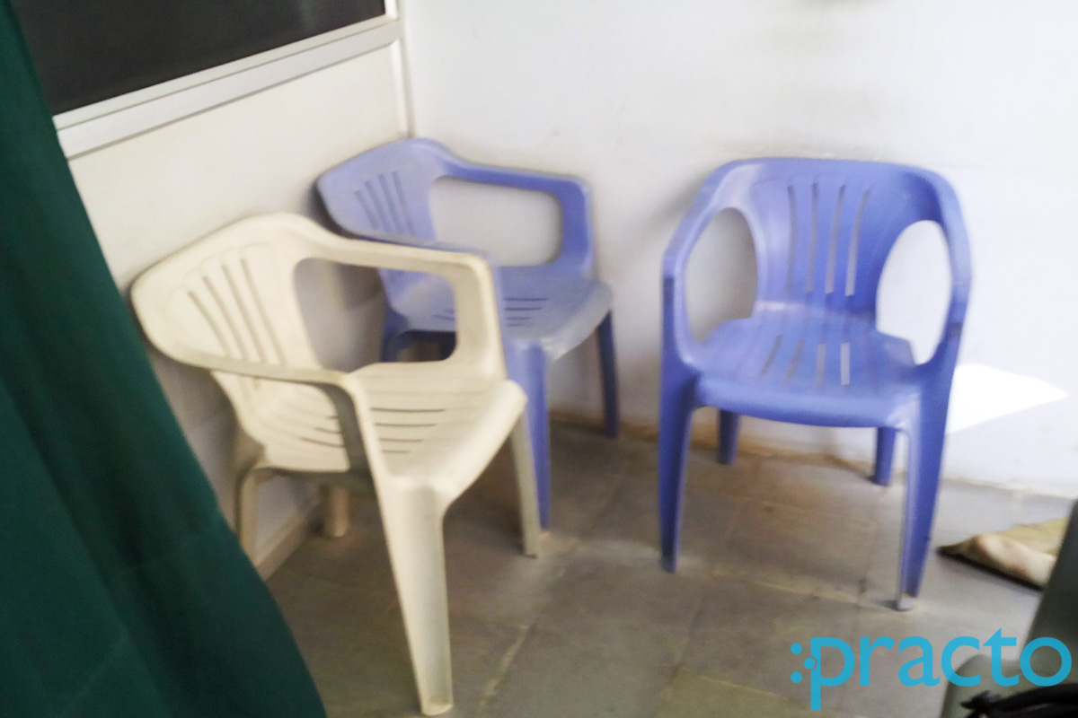 Waiting Area at R.T.M.R. Clinic Begumpet Hyderabad