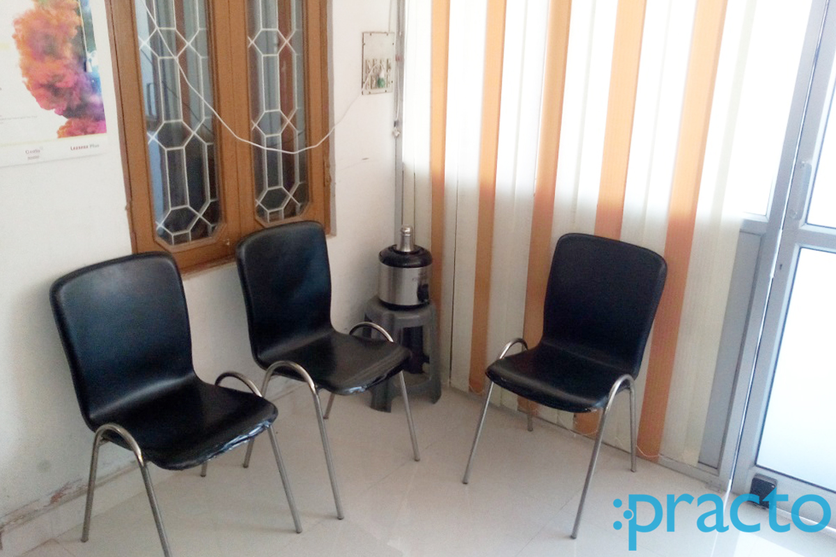 Waiting Area at Dental World Ajmer Road Jaipur