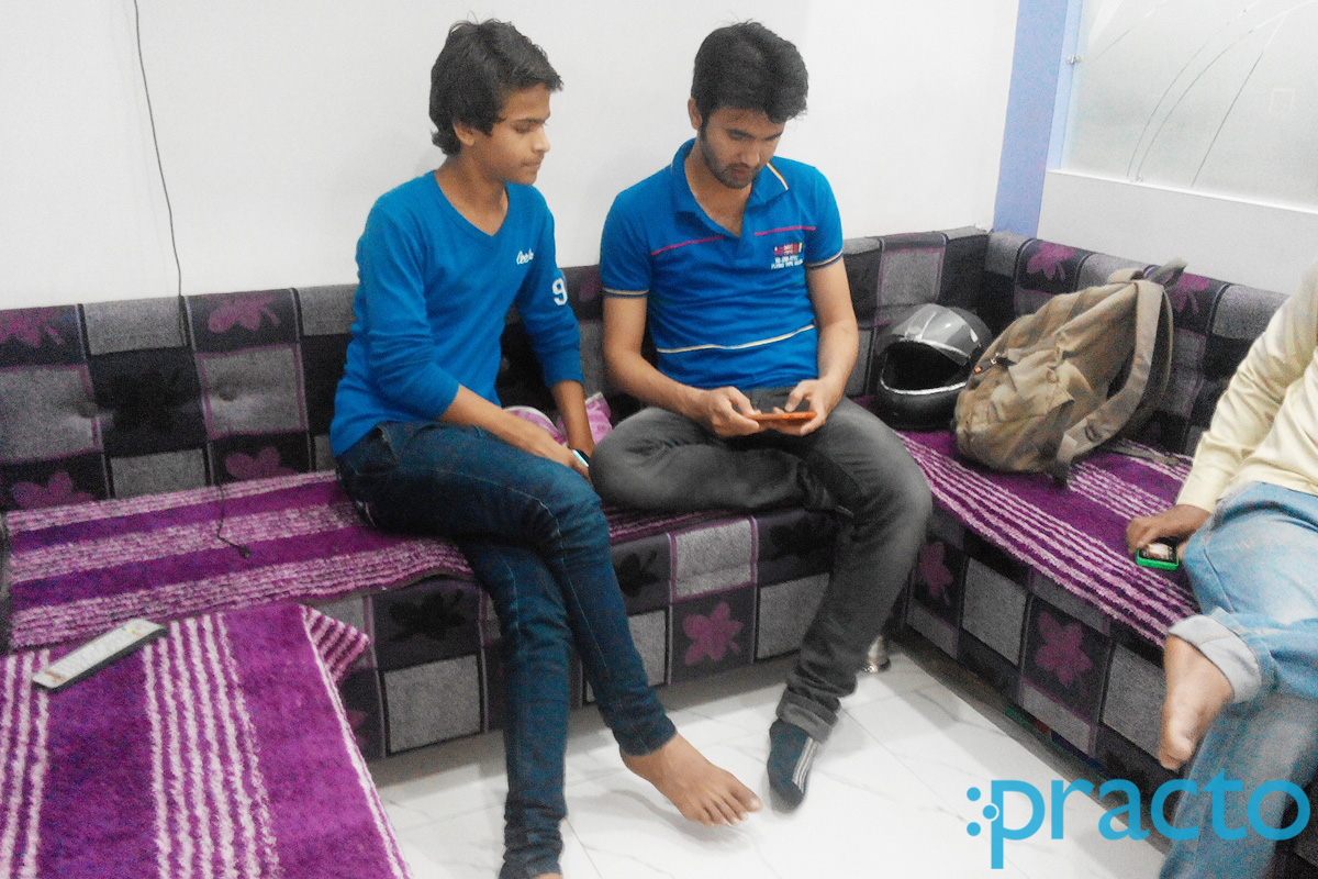 Reception at Jain Dental Clinic Old Palasia Indore