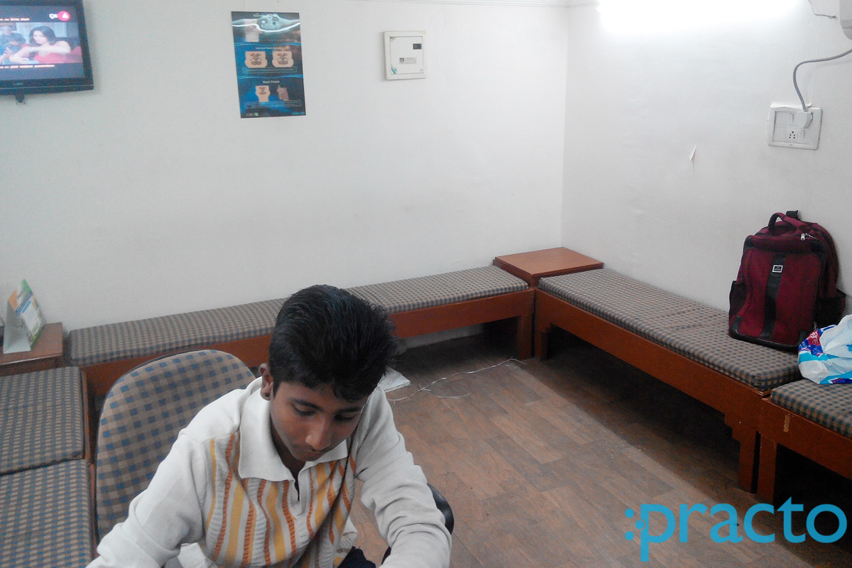 Waiting Area at Dr.Shailendra Karnawat Clinic Old Palasia Indore