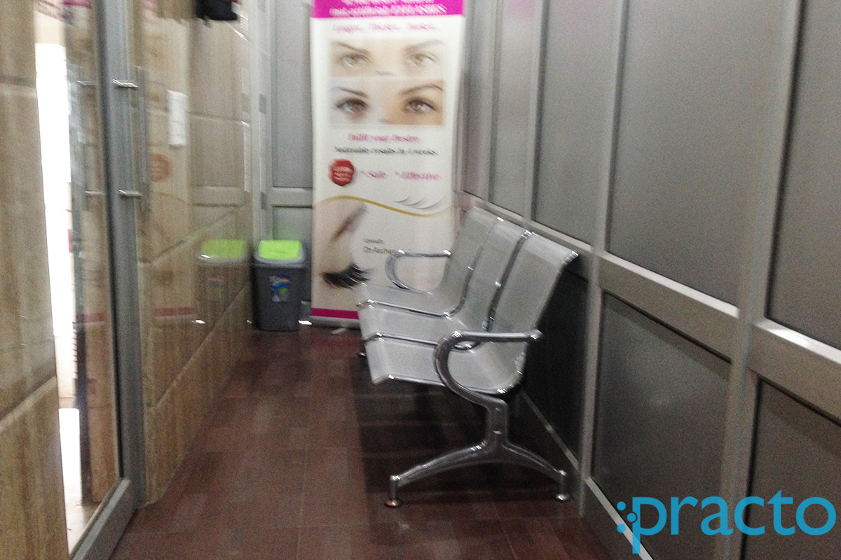 Waiting Area at Divyakiran Clinic Mangal Pandey Nagar Meerut