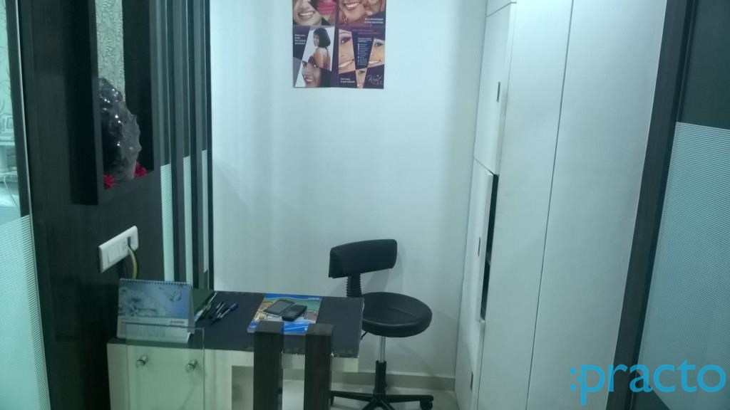 Reception at Dent-O-Care Vesu Surat