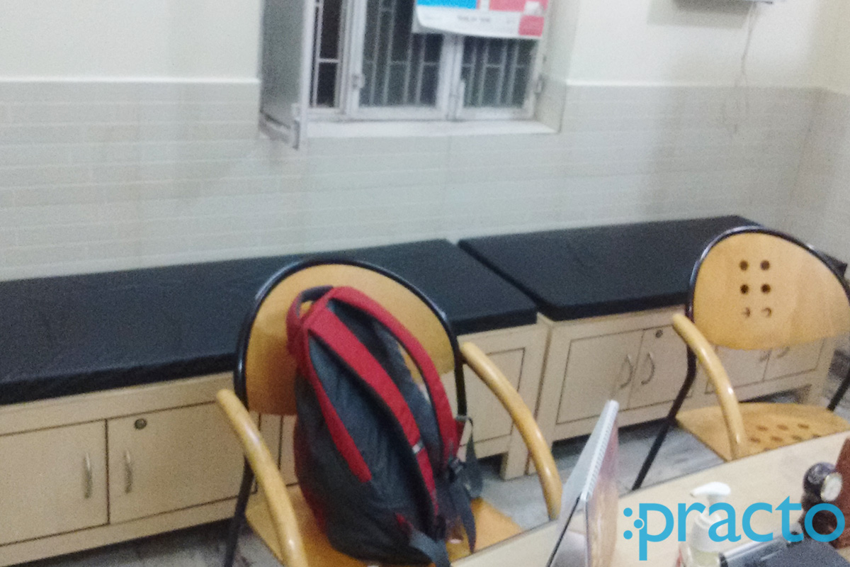 Waiting Area at Dr. Anand Agarwal Clinic Civil Line Agra