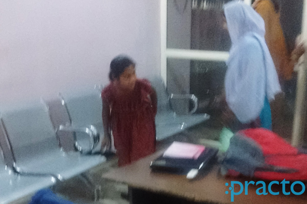 Waiting Area at Krishna Dental Clinic Langre Ki Chowki Agra