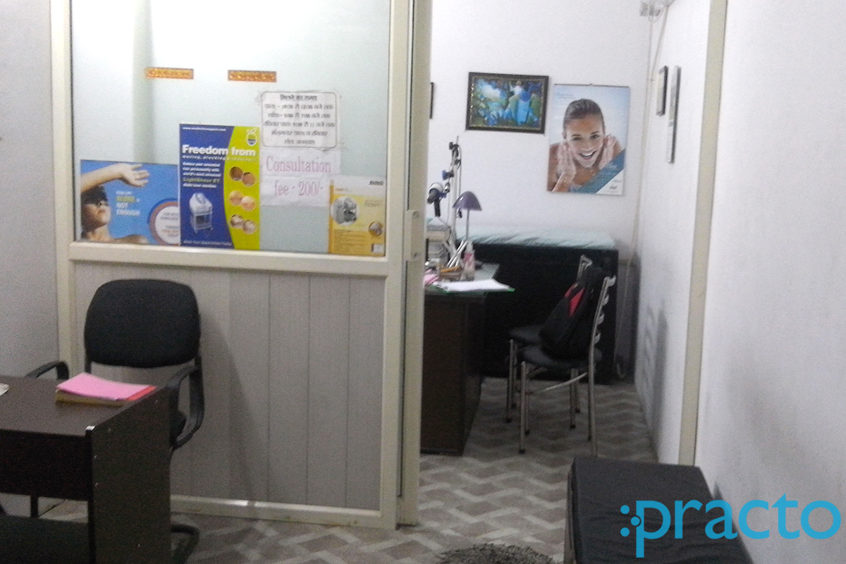 Waiting Area at Everglow Skin Clinic Sikandra Agra