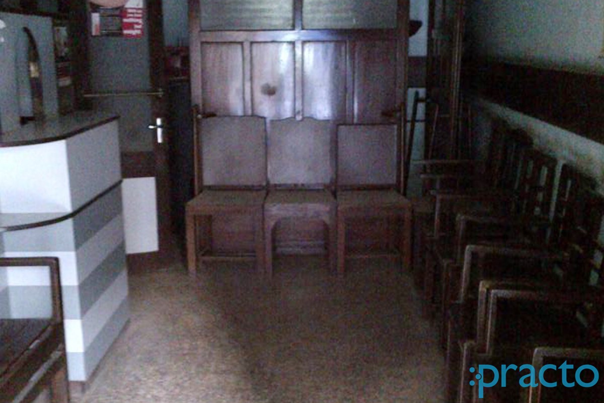 Waiting Area at Dr. Shailesh Deshpande Clinic Sadashiv Peth Pune