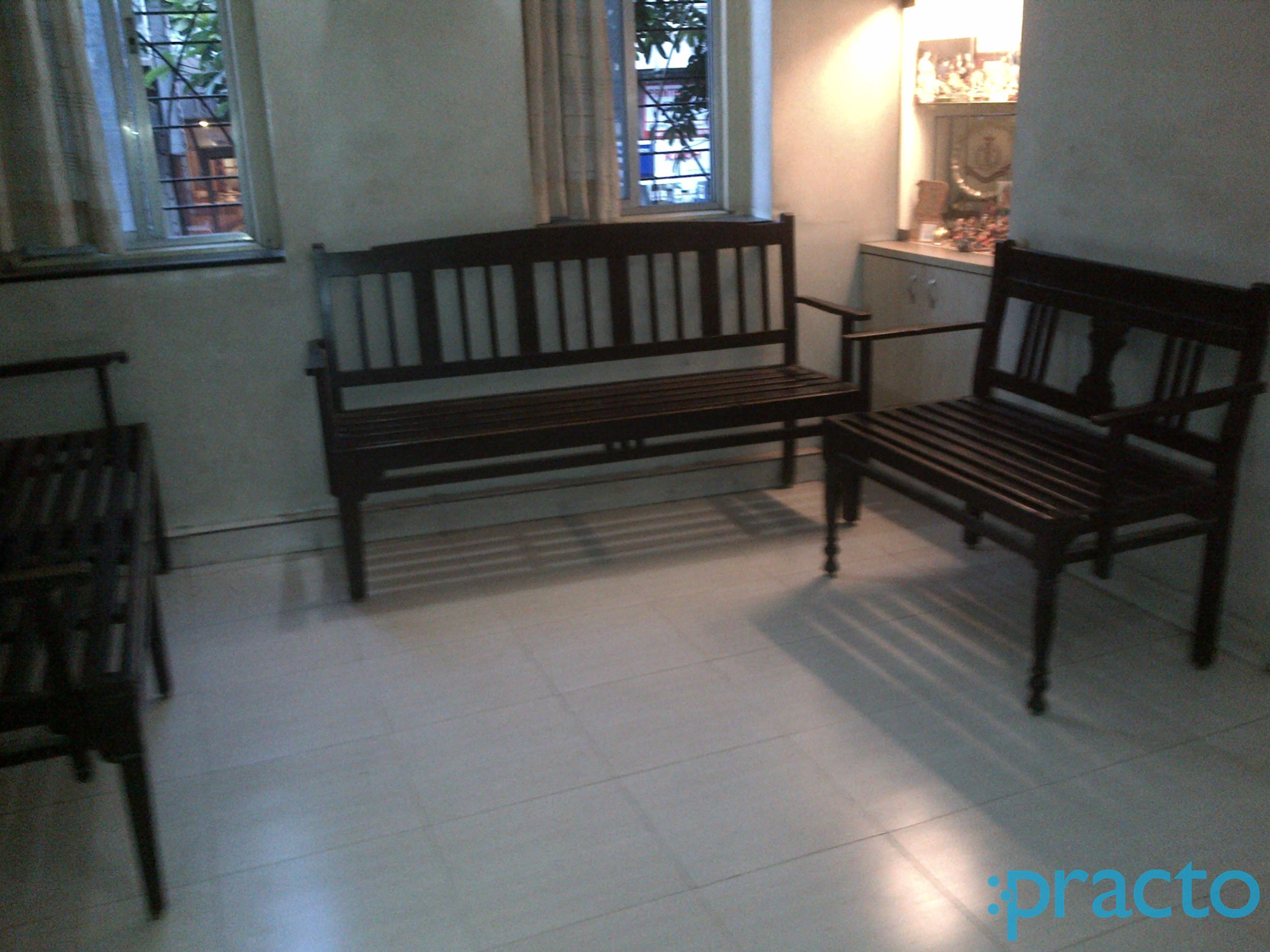 Waiting Area at Bhalchandra Dixit clinic Shaniwar Peth Pune