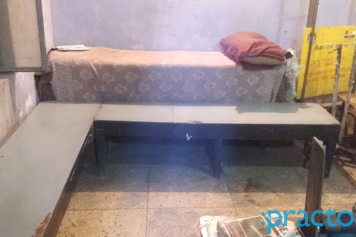Waiting Area at Dr. H. K. D. Pareek Clinic Shahaganj Agra