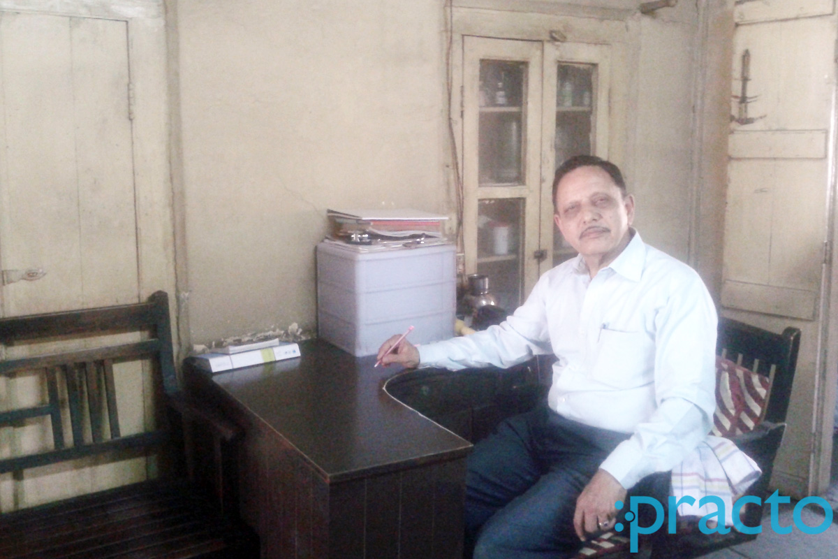 OPD/Ward at Dr. Saraf Clinic Ravivar Peth Nashik