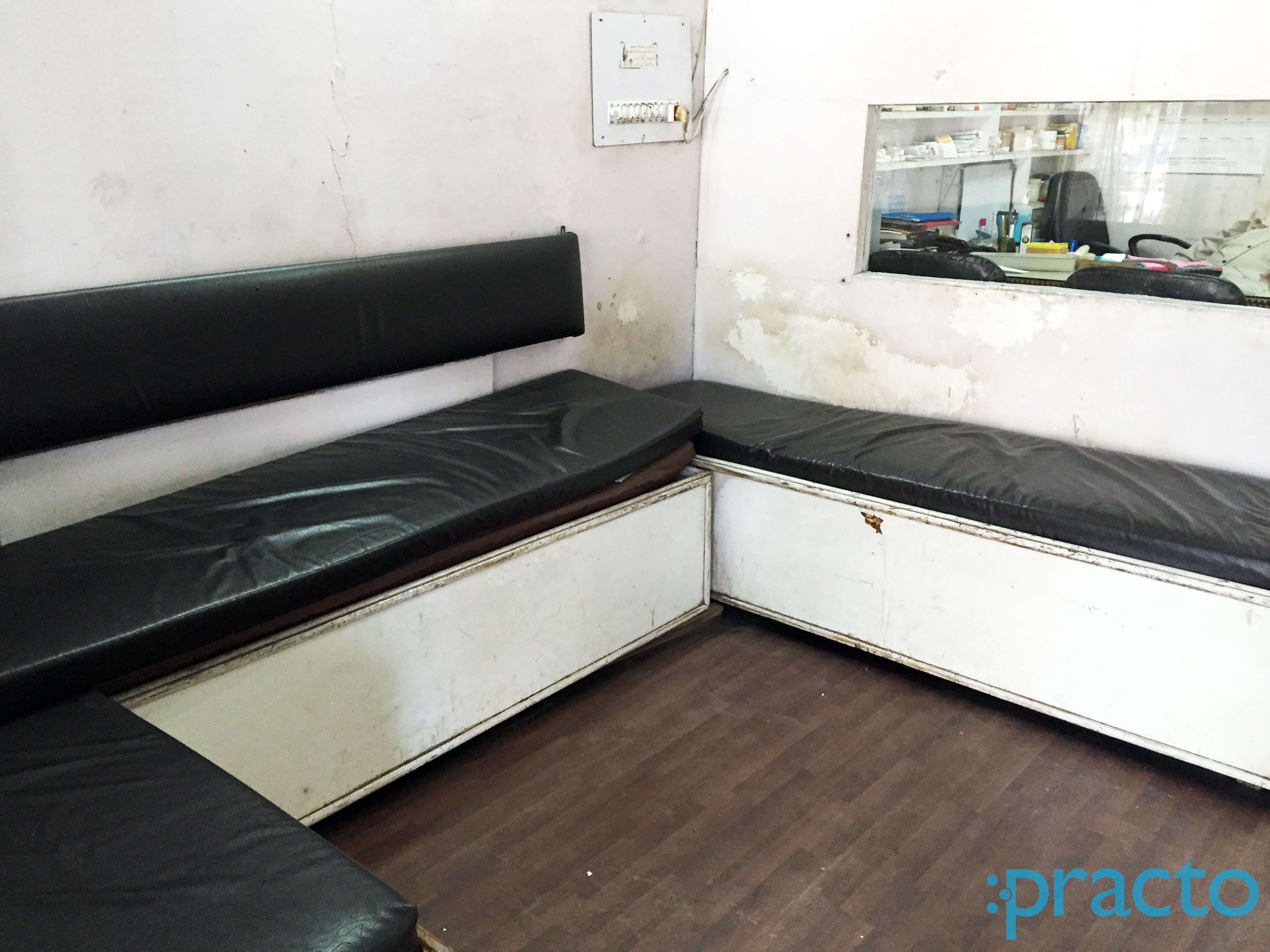 Waiting Area at Dr. Sachdeva's Clinic Sector 29 Chandigarh