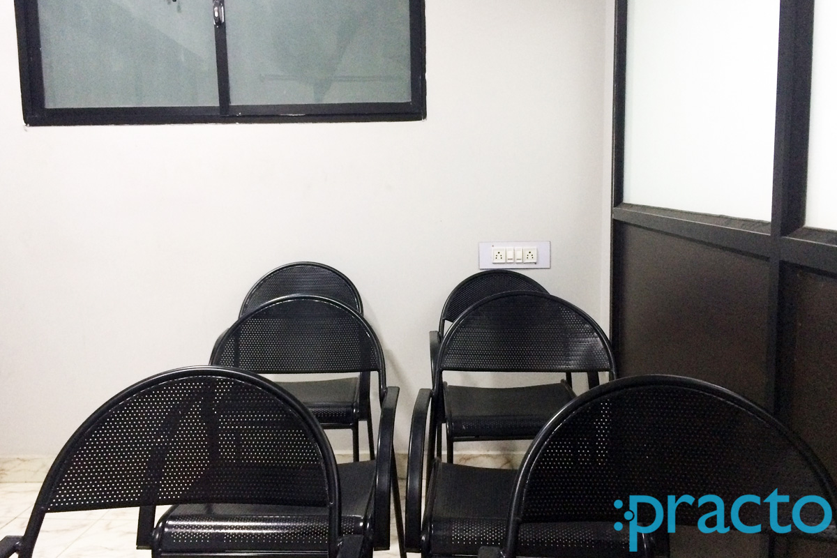 Waiting Area at V. L Clinic Valasaravakkam Chennai