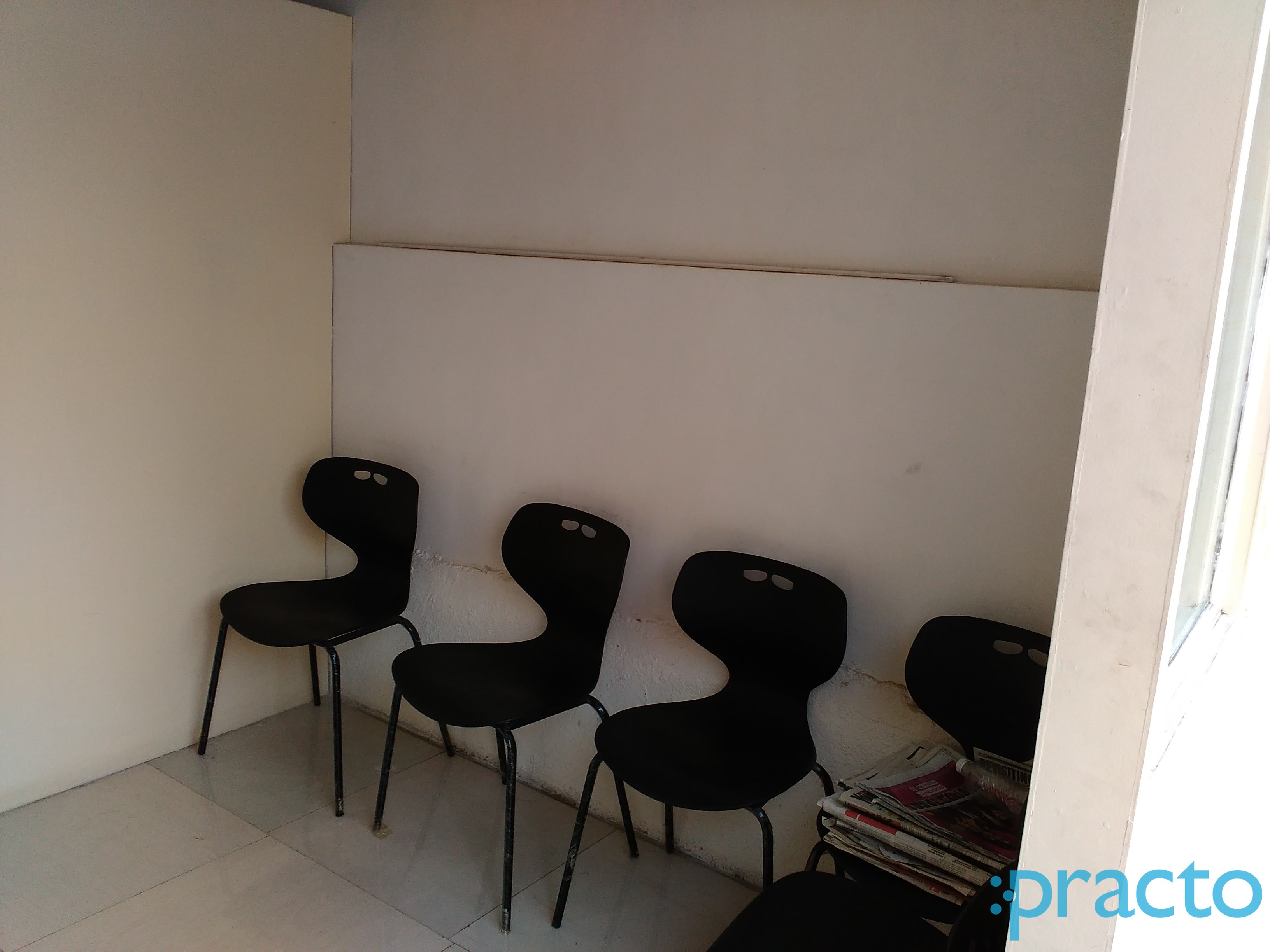 Waiting Area at New Life HealthCare Clinic Yerwada Pune