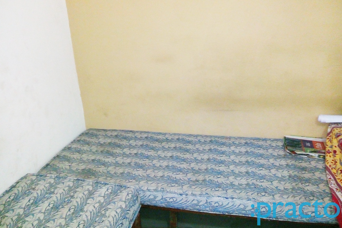 Waiting Area at Ekdant Oral & Dental Clinic Khandari Agra