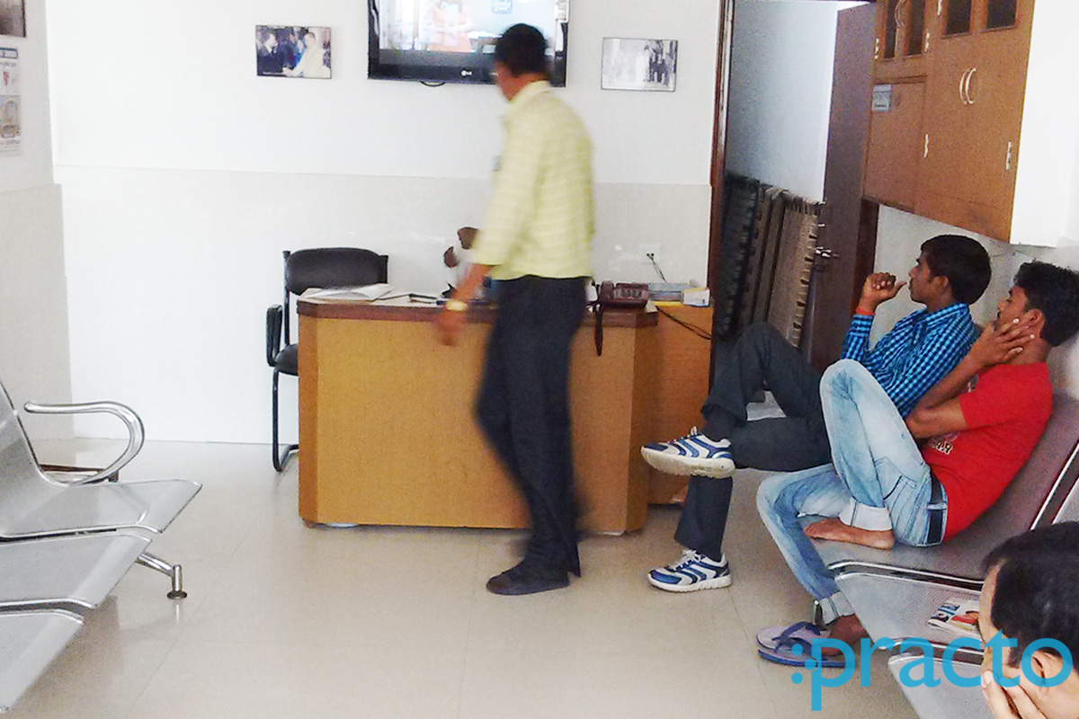 Reception at Dr. Madhu Sudan Agarwal's Clinic Civil Line Agra