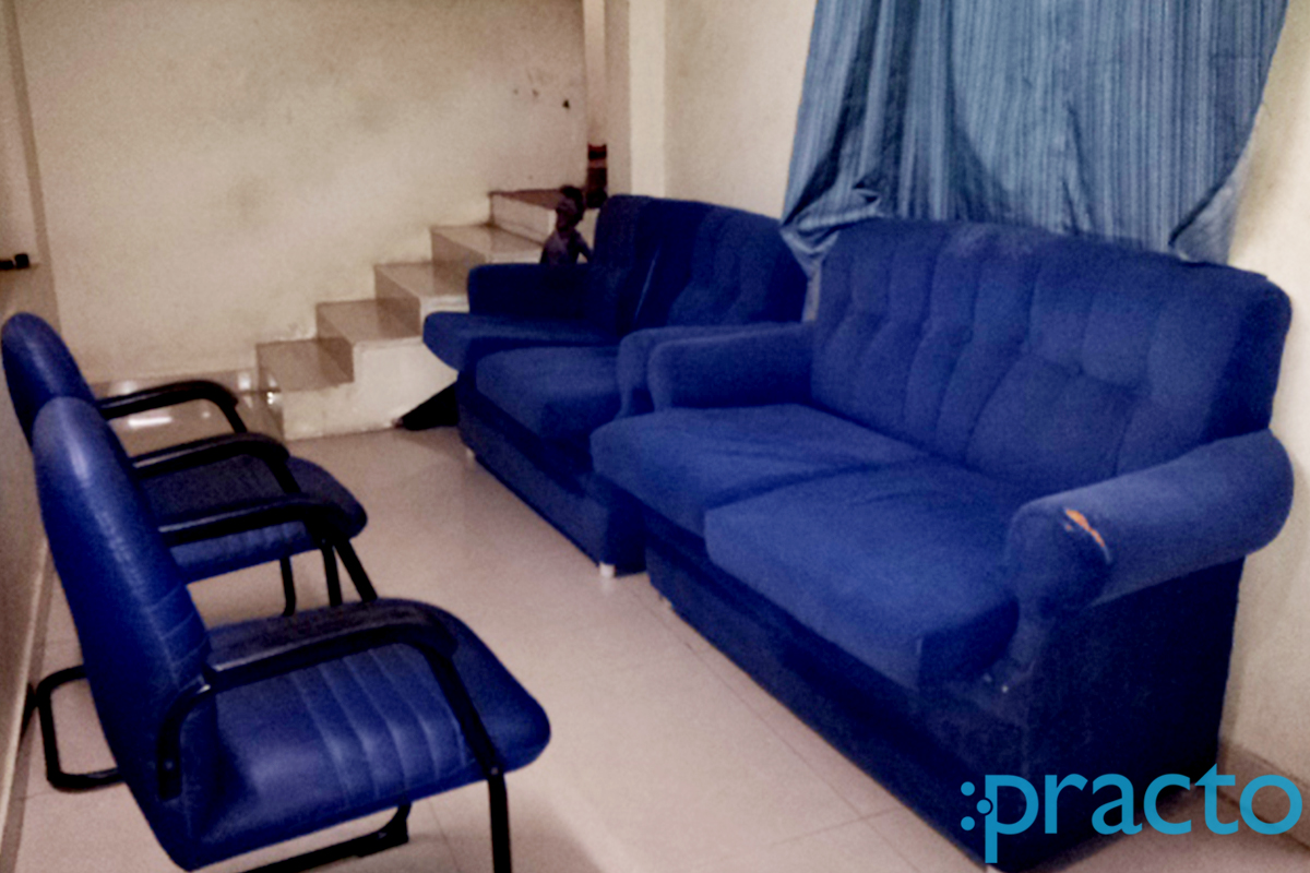 Waiting Area at Arulanandan Pain & Acupuncture Clinic Thiruvanmiyur Chennai