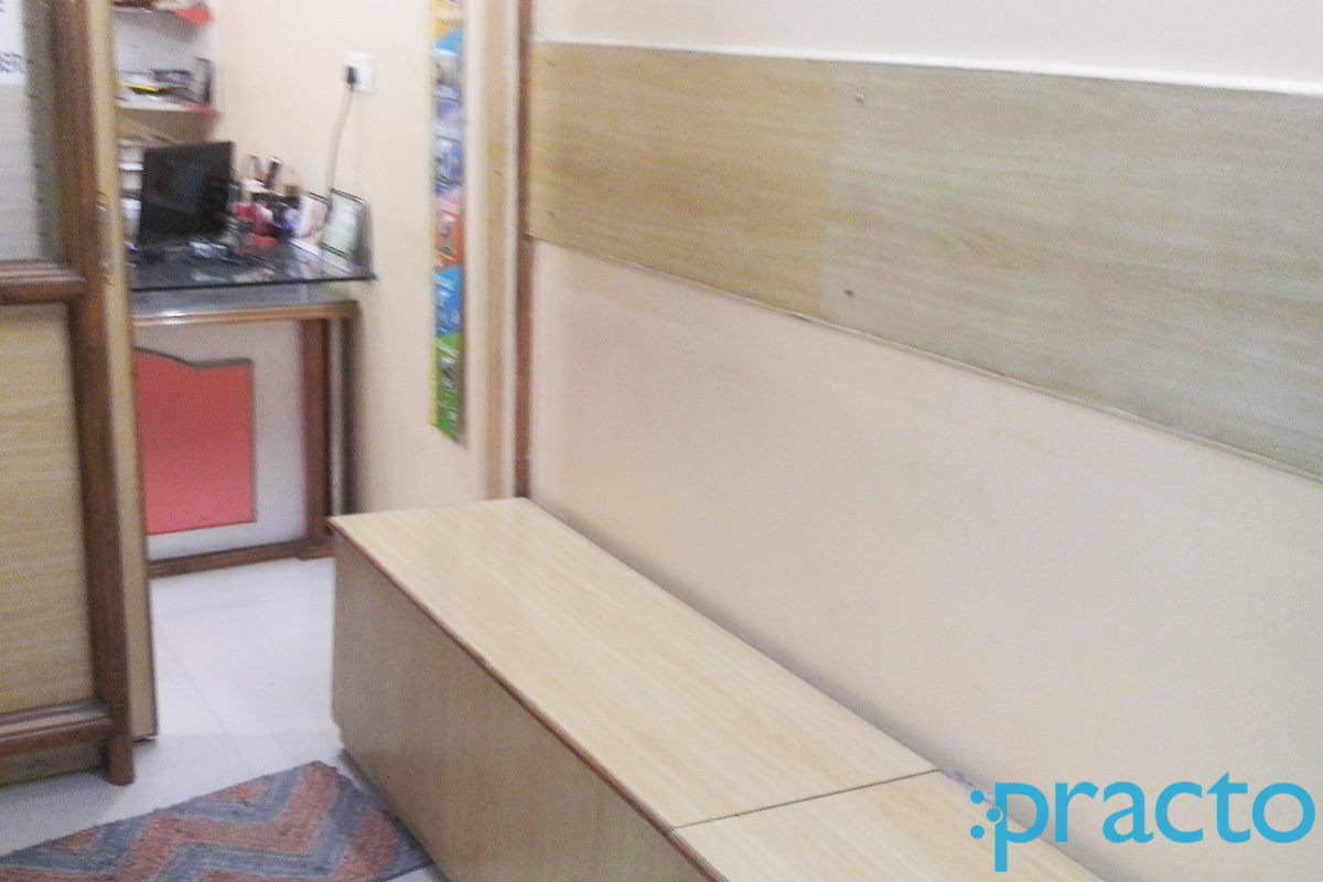 Waiting Area at Dr. Ankurs Scientific Homoeopathy Avas Vikas Colony Agra