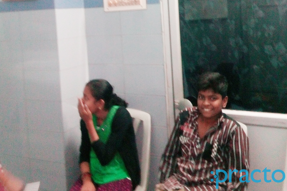 Waiting Area at Kohli Clinic Raja Bazar Lucknow