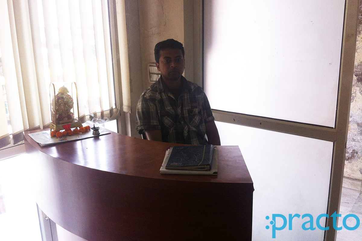 Reception at SSDC Dental Clinic Belan Ganj Agra