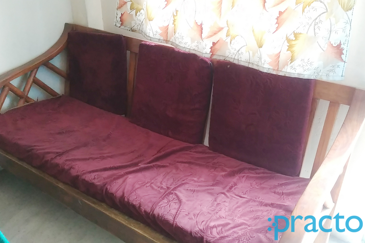 Waiting Area at Ansari Clinic Kalmna Market Yard Nagpur