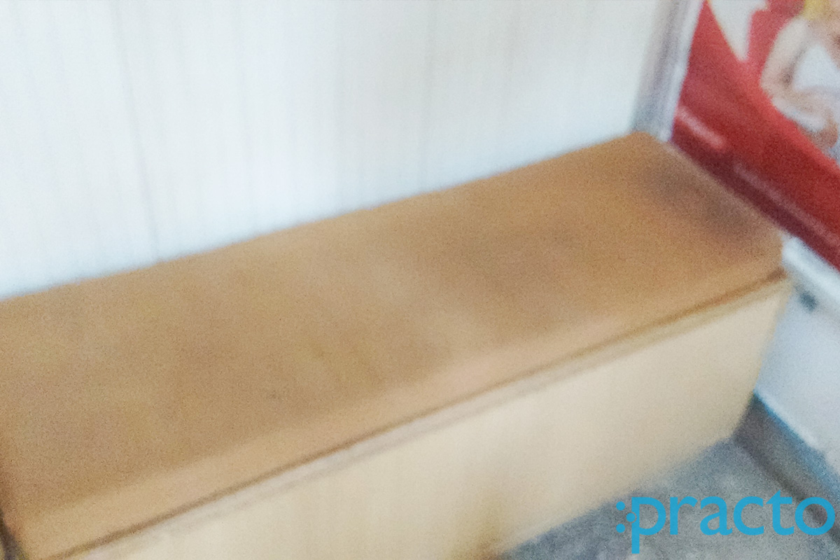 Waiting Area at P. G. Dental Clinic Gokulpura Agra