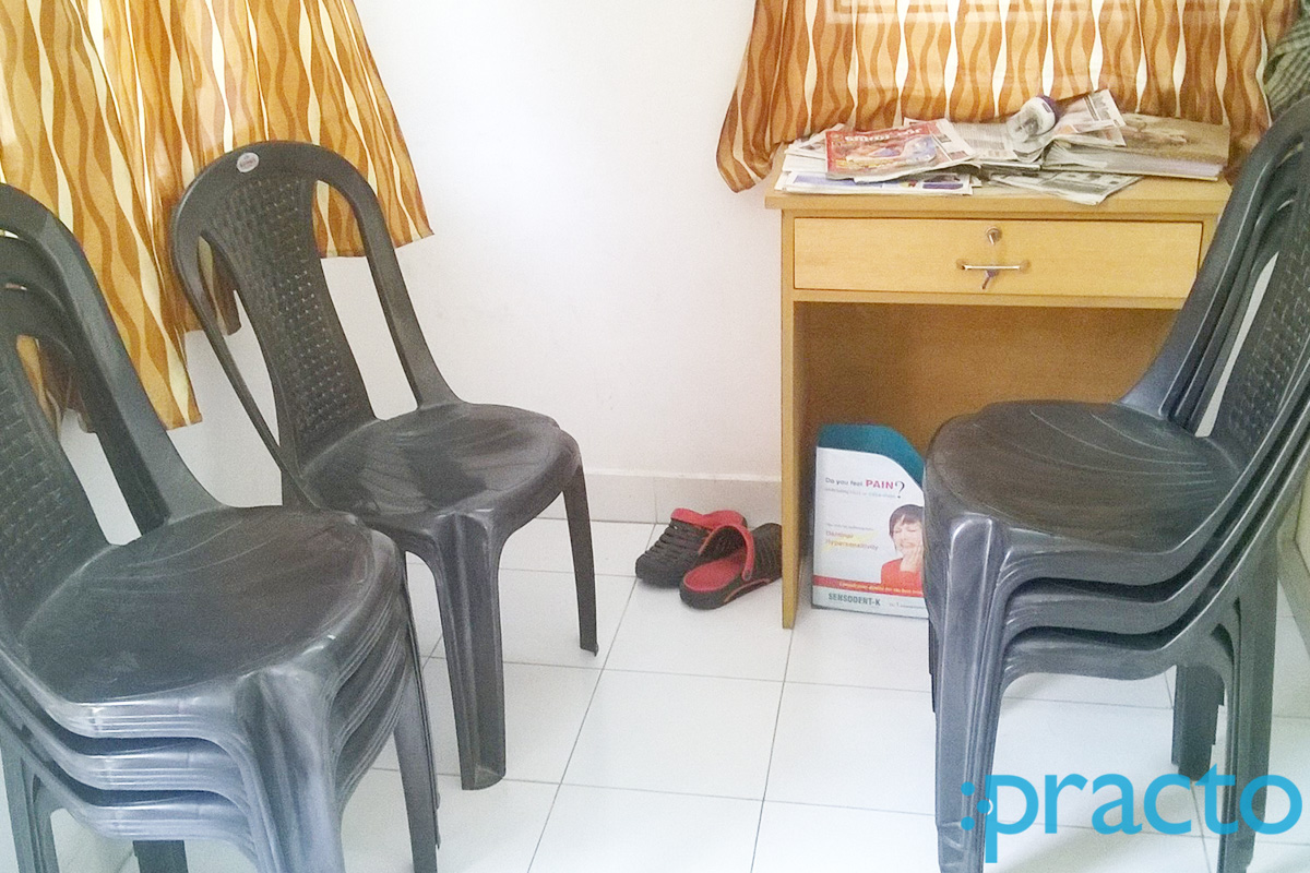 Entrance at Excellent Dental Care Karapakkam Chennai