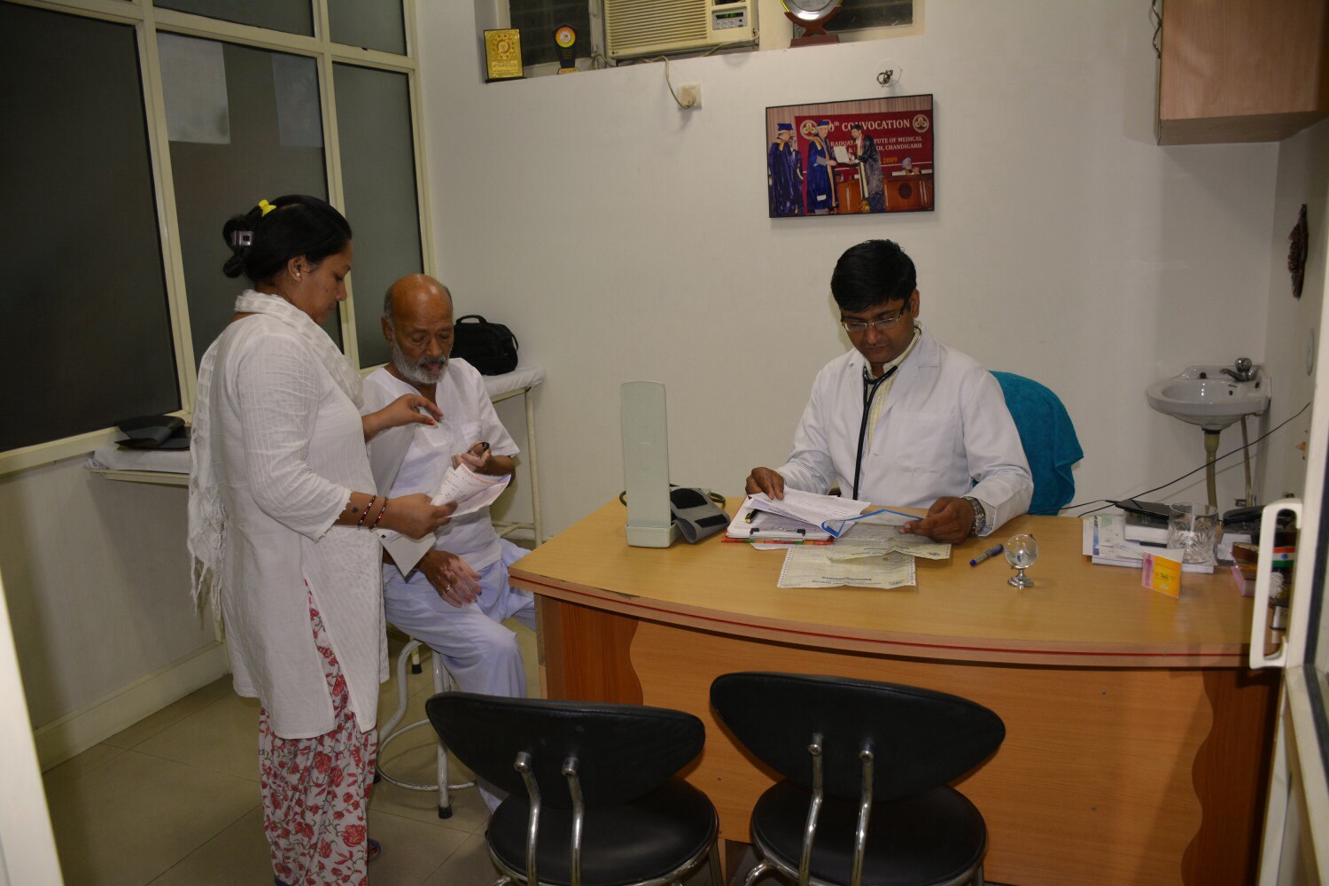 OPD/Ward at Healthy Heart Cardiac Centre Krishna Nagar Delhi