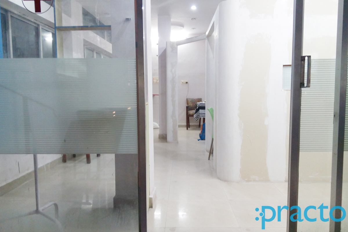 Entrance at Dr.Akila Devi Clinic Kilpauk Chennai
