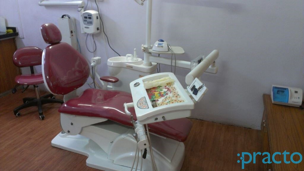 OPD/Ward at Om Dental Care Laldarwaja Surat