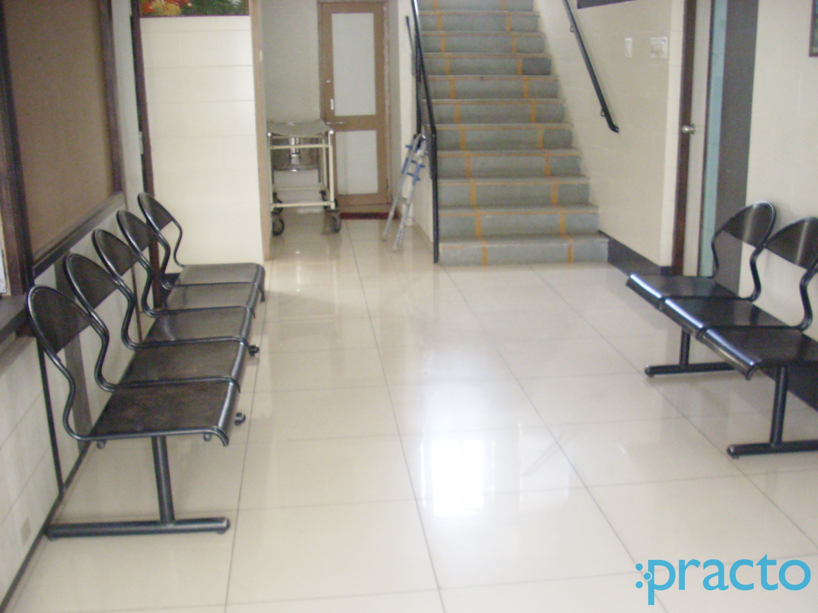 Waiting Area at Anusha Fracture And Orthopaedic Hospital Racecourse Vadodara