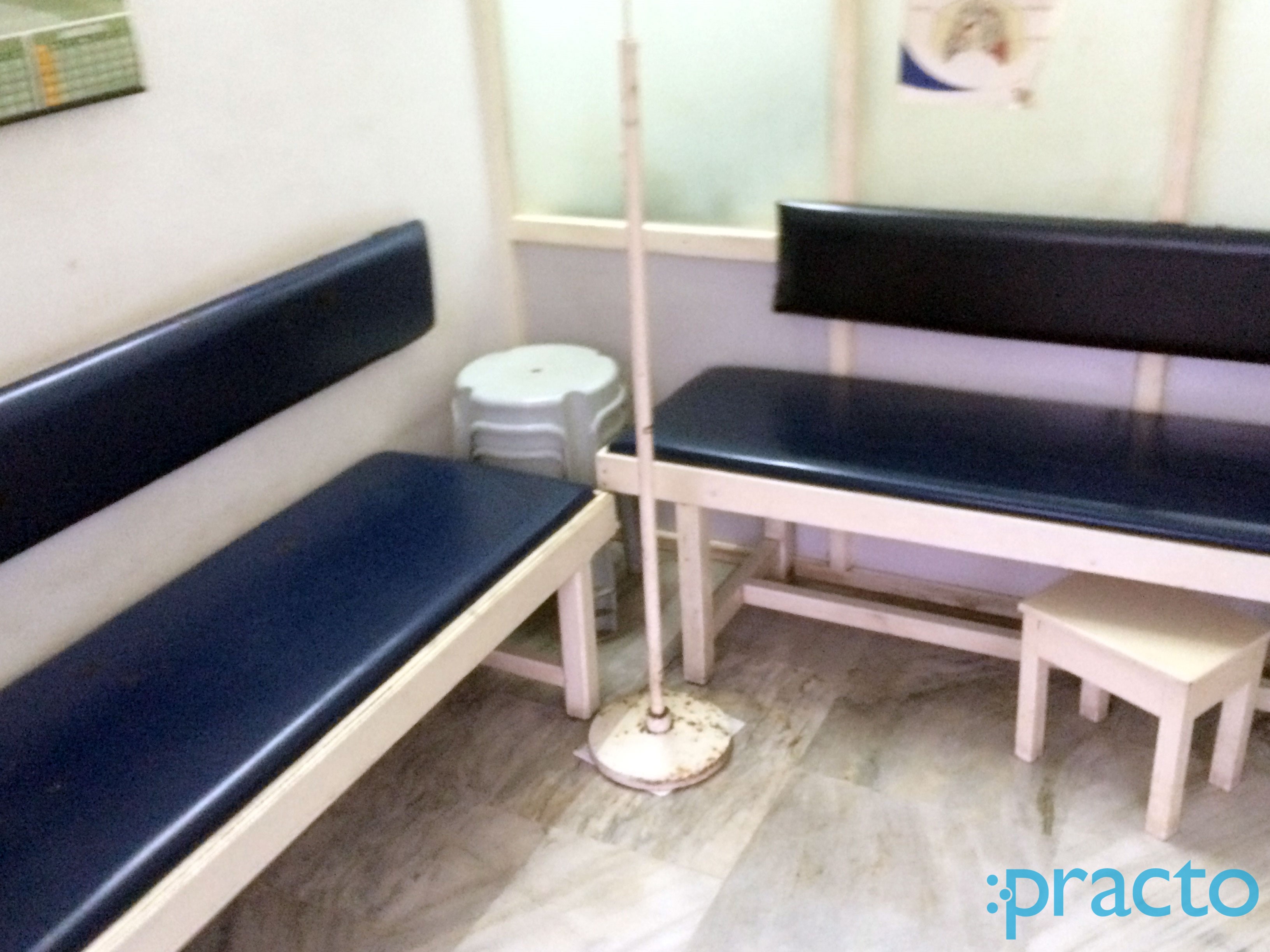 Waiting Area at Dr. Rajesh T Trivedi' s Clinic Subhanpura Vadodara