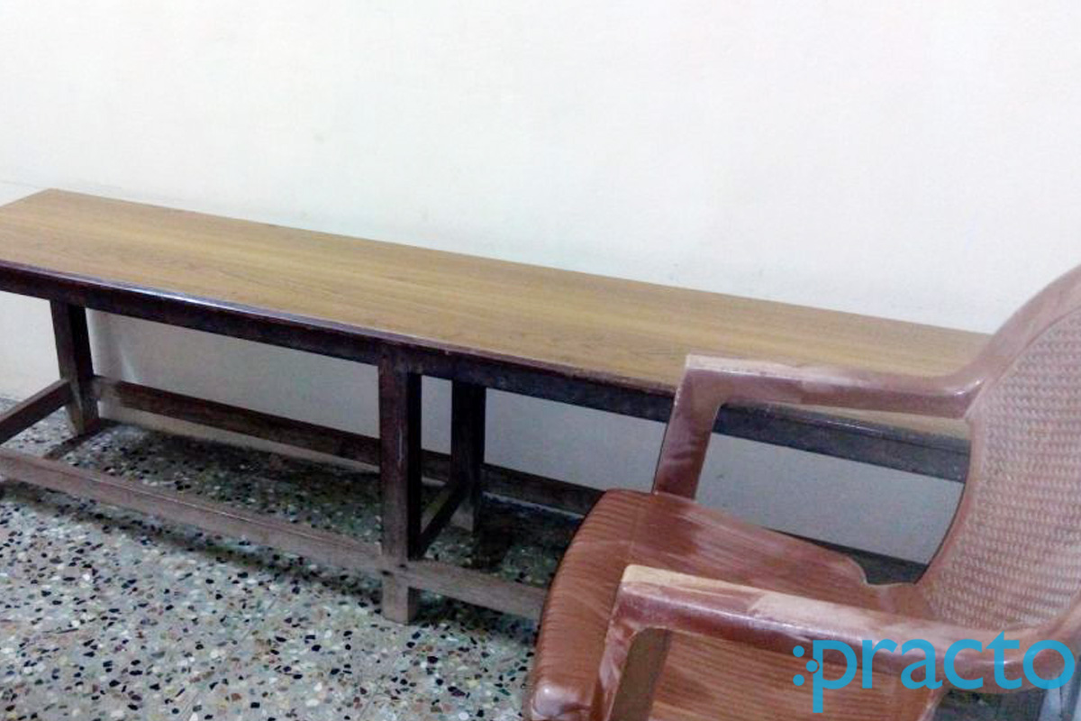 Waiting Area at Dr. Kalyani Clinic Thiruvottiyur Chennai