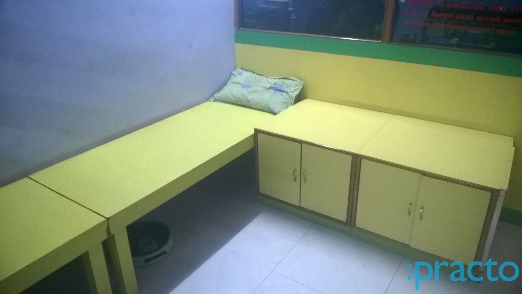 Waiting Area at Shradha Clinic & Divine Center Varachha Road Surat