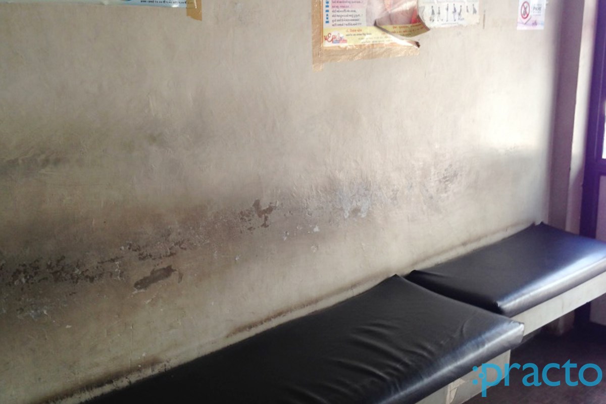 Waiting Area at Shradha Clinic Varachha Road Surat