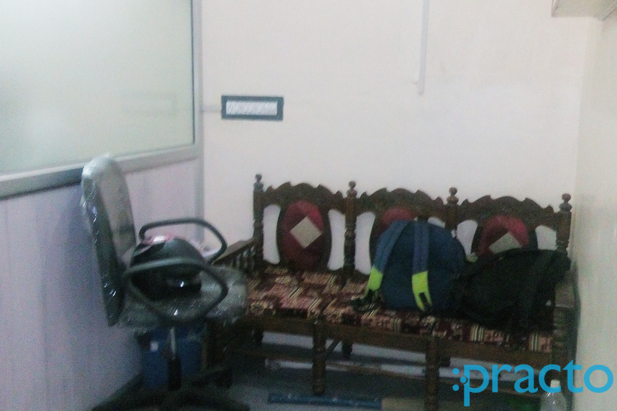 Waiting Area at Ali Advance Dental Clinic Nadan Mahal Lucknow